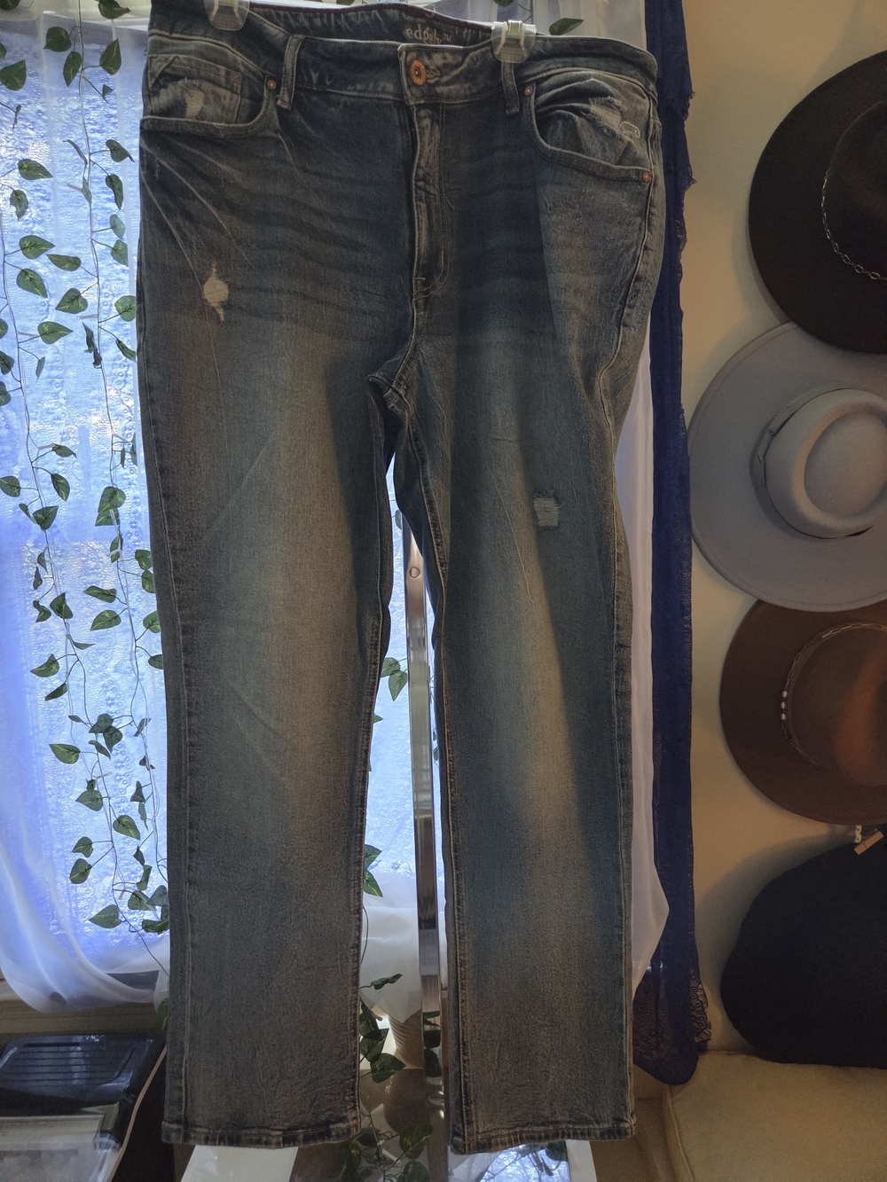 Edgely Straight-Leg Jeans Size 18